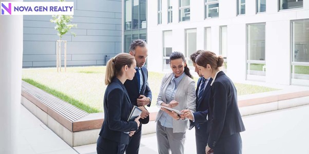 Real estate agent in Houston